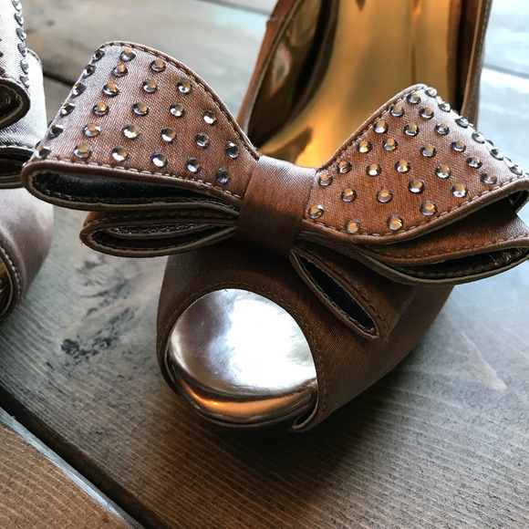 J Renee’ Slingbacks - Picture 2 of 8